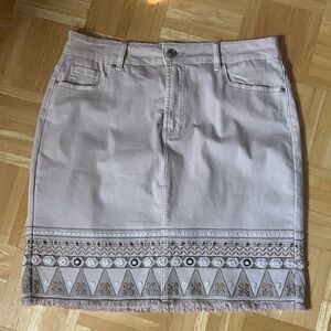 Charlie B Taupe Embroidered Fringe Skirt with built in shorts Skort EUC 12